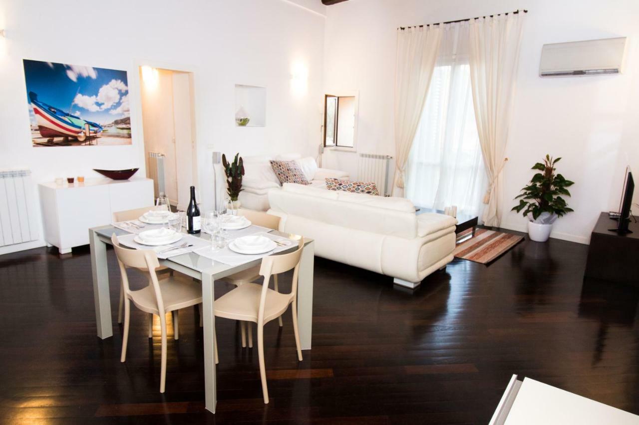 Lo Spasimo Dentro Casa ปาแลร์โม ภายนอก รูปภาพ